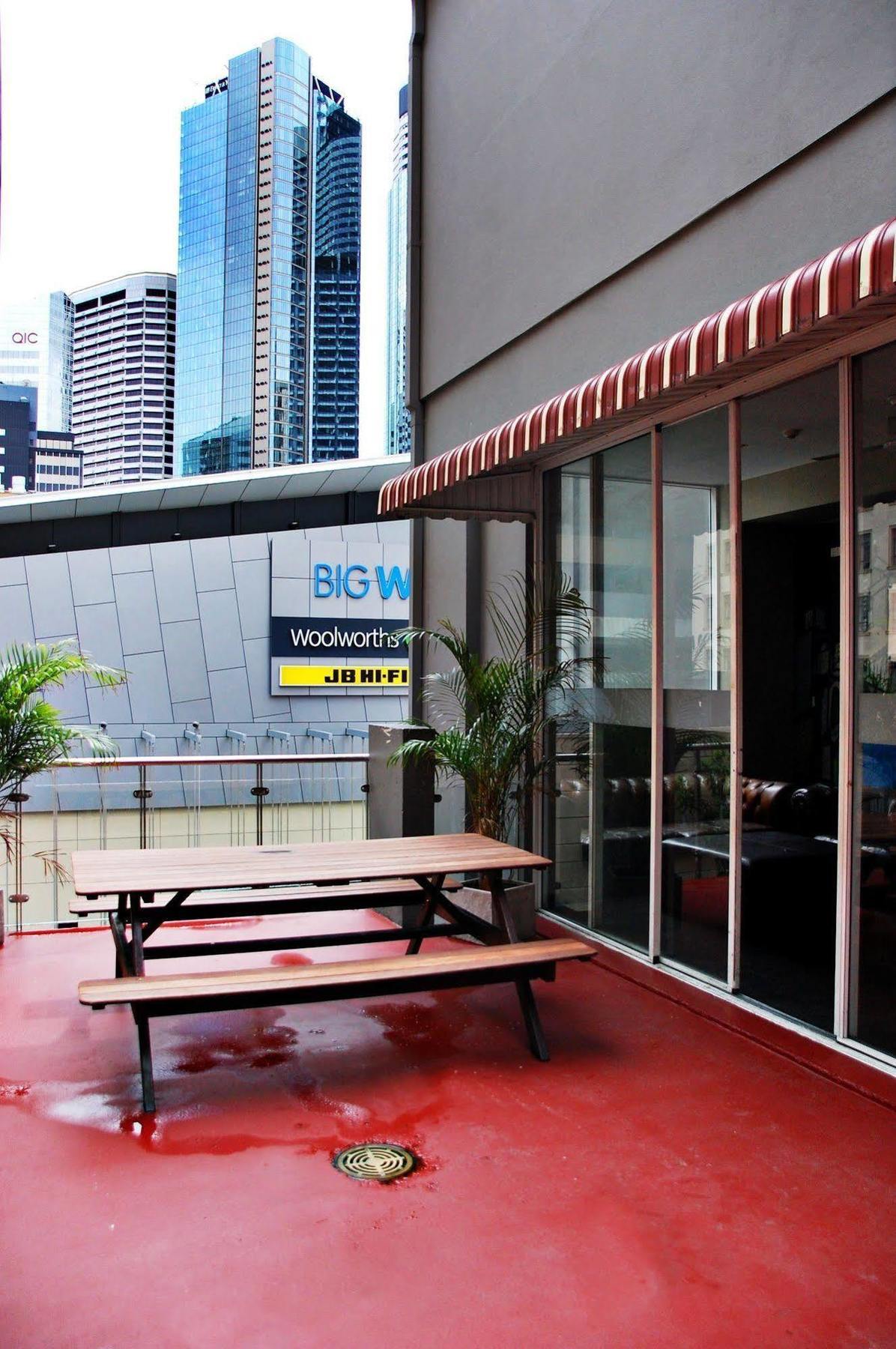 Base Brisbane Embassy Hostel Exterior foto